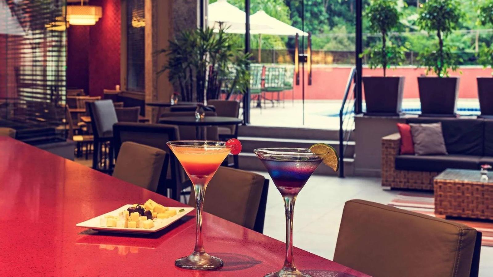 Apart Hotel Moderno Em Joinville Eksteriør billede